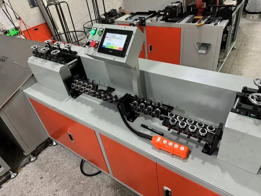 Machine de fabrication de cadre de filtre à air professionnel facile pour un fonctionnement sans tracas