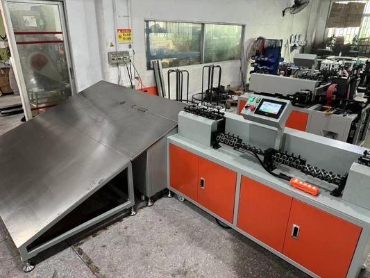 Machine de formage de cadre de support intérieur à filtrage en maille de nylon de haute précision