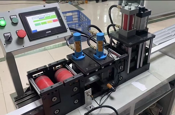 Contrôle en aluminium de micro-ordinateur du coupeur 380V de coin de cadre de profil